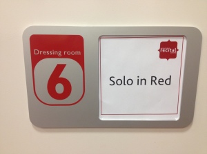 solo in red dressing room
